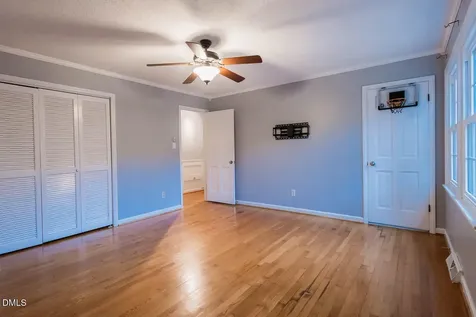 2822 Bedford Street Burlington NC 27215
