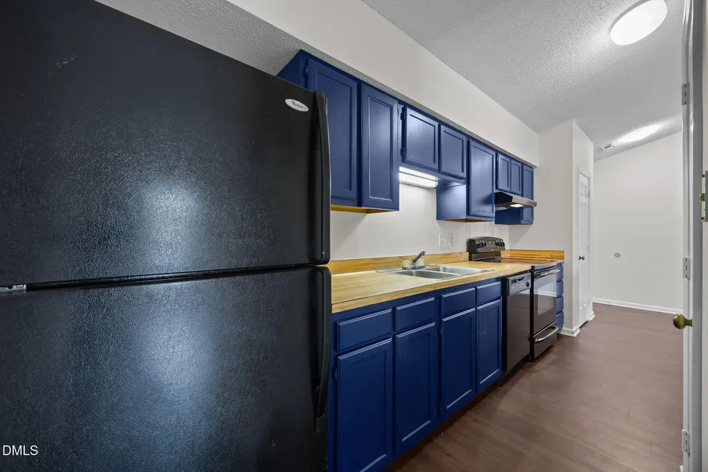 1321-302 Park Glen Drive Raleigh NC 27610