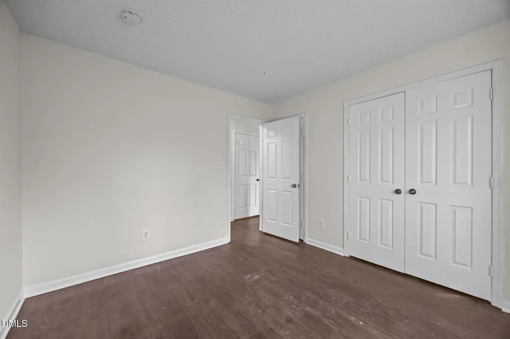 1321-302 Park Glen Drive Raleigh NC 27610