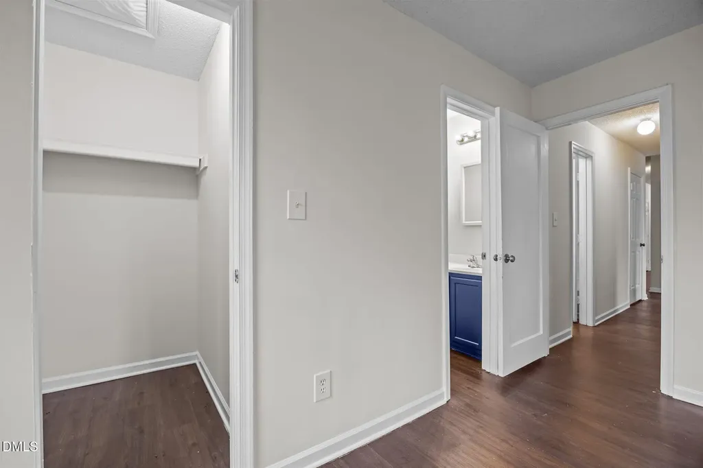 1321-302 Park Glen Drive Raleigh NC 27610