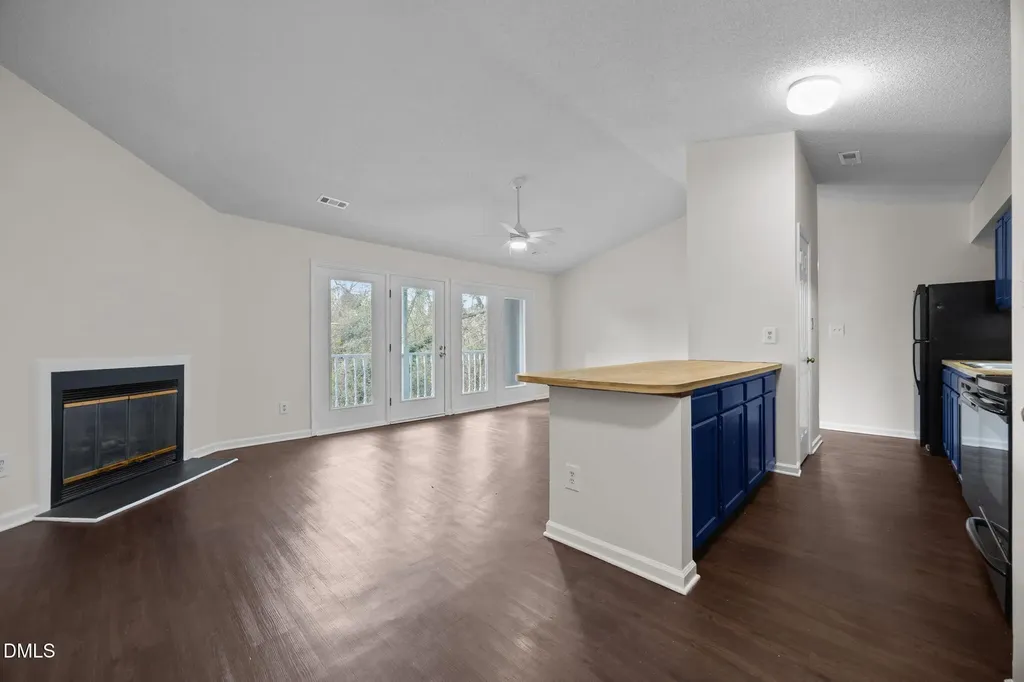 1321-302 Park Glen Drive Raleigh NC 27610
