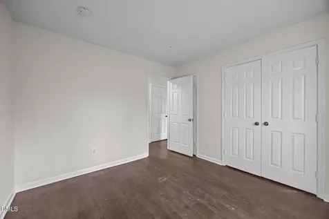 1321-302 Park Glen Drive Raleigh NC 27610