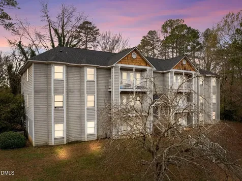 1321-302 Park Glen Drive Raleigh NC 27610