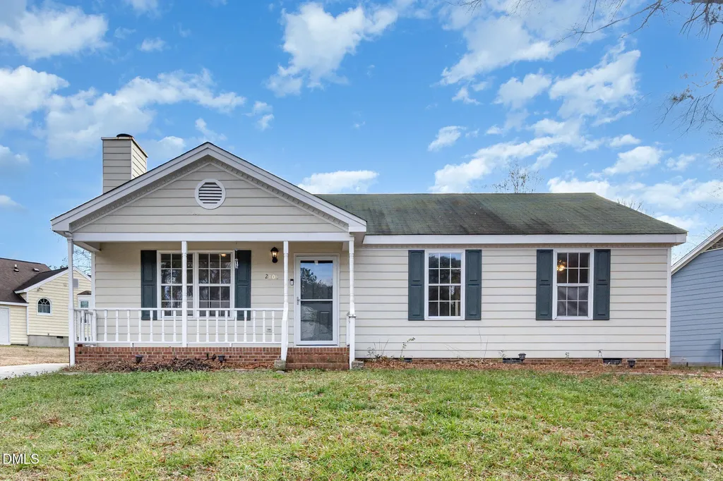 2108 Carthage Circle Raleigh NC 27604