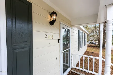 2108 Carthage Circle Raleigh NC 27604