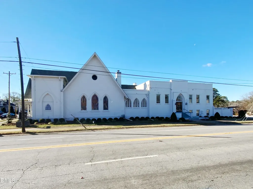 401 W Cumberland Dunn NC 28334