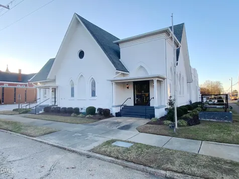 401 W Cumberland Dunn NC 28334