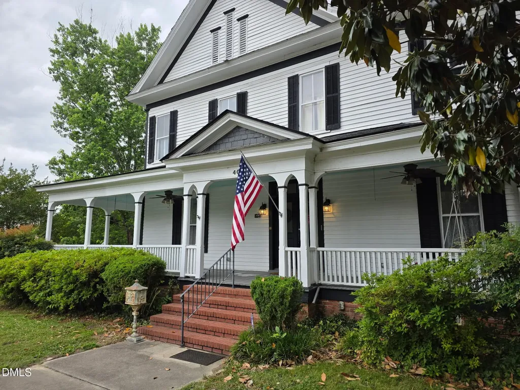 401 N Main Street Louisburg NC 27549