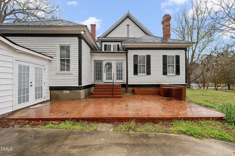 401 N Main Street Louisburg NC 27549