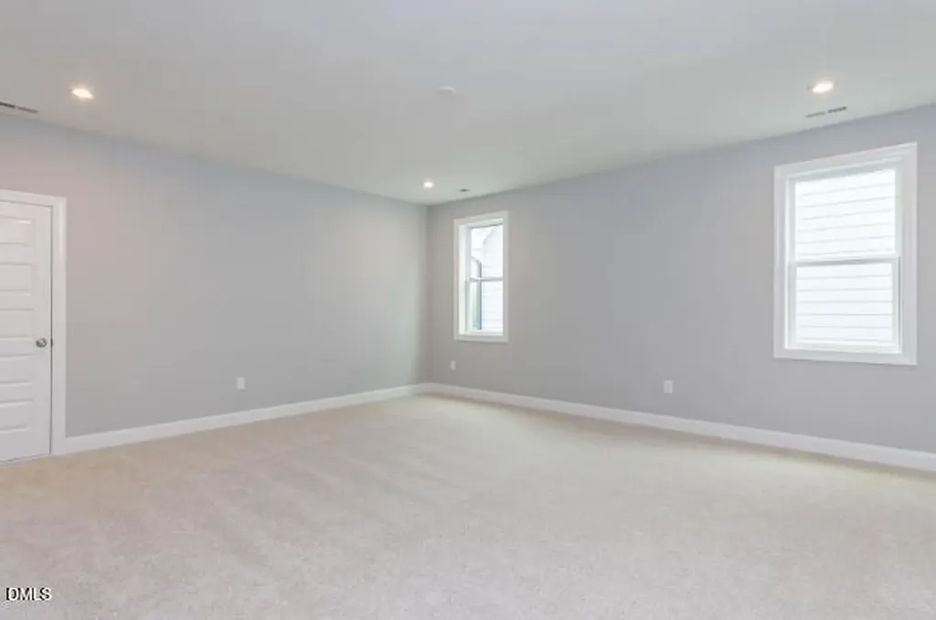 743 W Holly Springs Road Holly Springs NC 27540