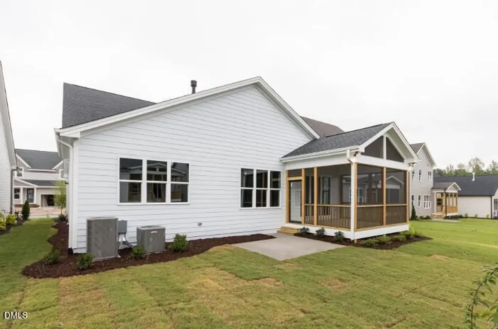 743 W Holly Springs Road Holly Springs NC 27540