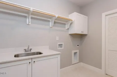 743 W Holly Springs Road Holly Springs NC 27540