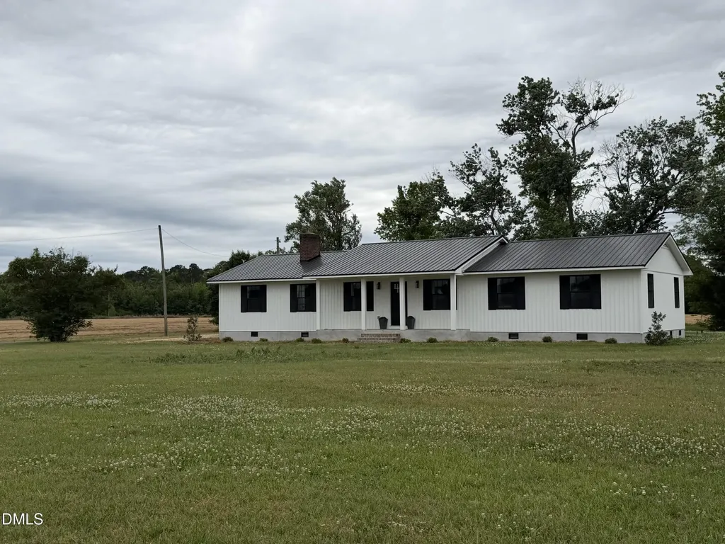 3055 Autry Mill Road Godwin NC 28344