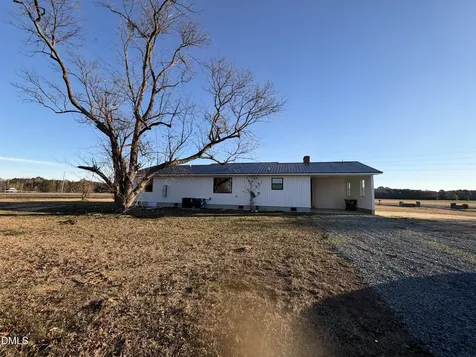 3055 Autry Mill Road Godwin NC 28344