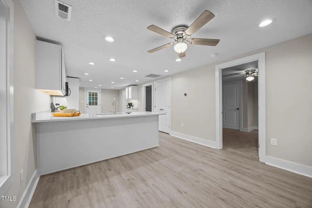 807 N Wilson Avenue Dunn NC 28334