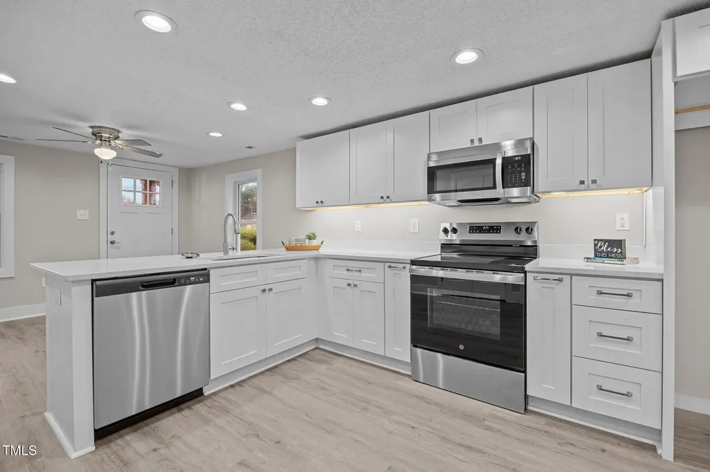 807 N Wilson Avenue Dunn NC 28334