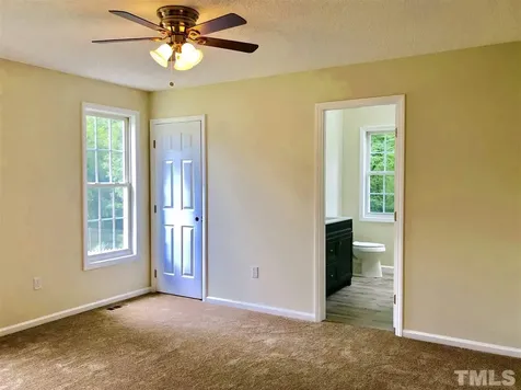 2825 Glastonbury Road Apex NC 27539