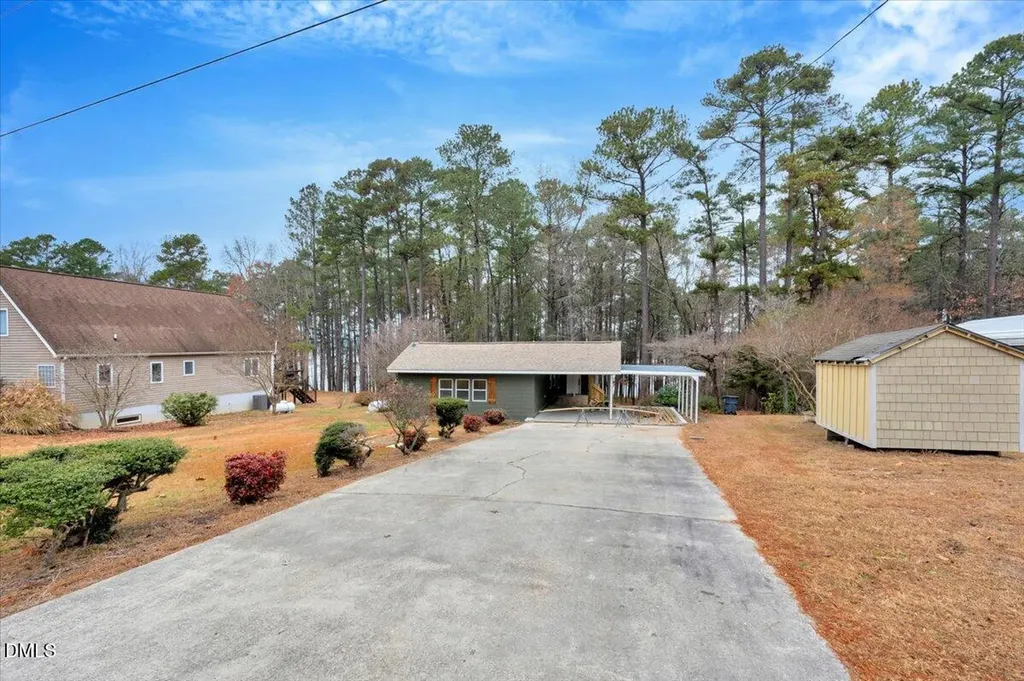 950 Cedar Cove Road Henderson NC 27537