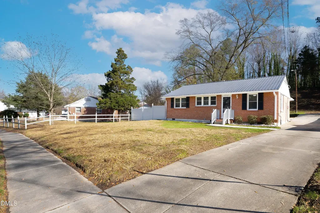 2305 Dandridge Drive Raleigh NC 27610