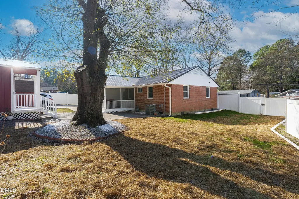 2305 Dandridge Drive Raleigh NC 27610