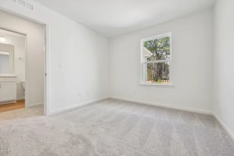 212 Parker Lane Mebane NC 27302
