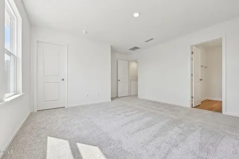 212 Parker Lane Mebane NC 27302