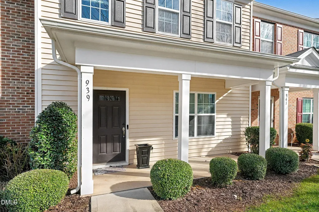 939 Ileagnes Road Raleigh NC 27603