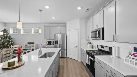 6443 Grogan Hill Road Whitsett NC 27377