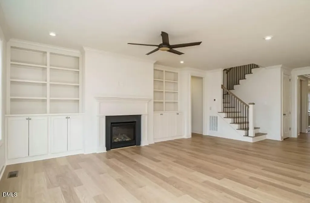 749 W Holly Springs Road Holly Springs NC 27540