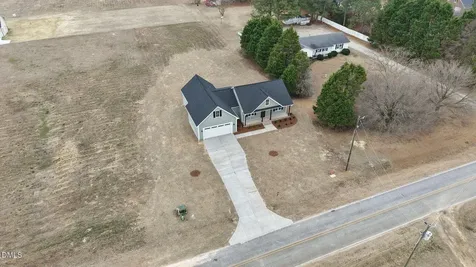 7507 Squirrel Den Road Bailey NC 27807