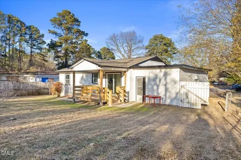 2710 Academy Street Sanford NC 27332