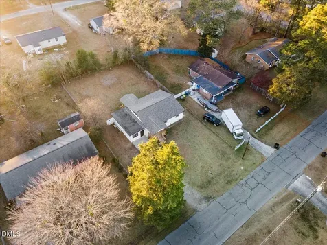 2710 Academy Street Sanford NC 27332