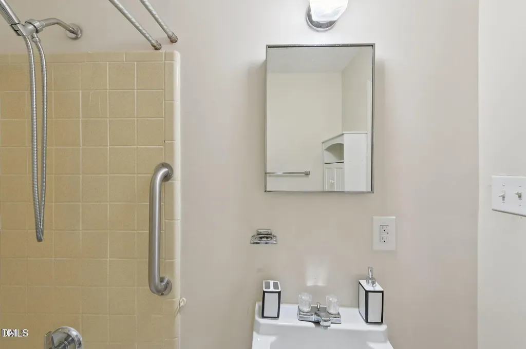 555 Dacian Road Raleigh NC 27610