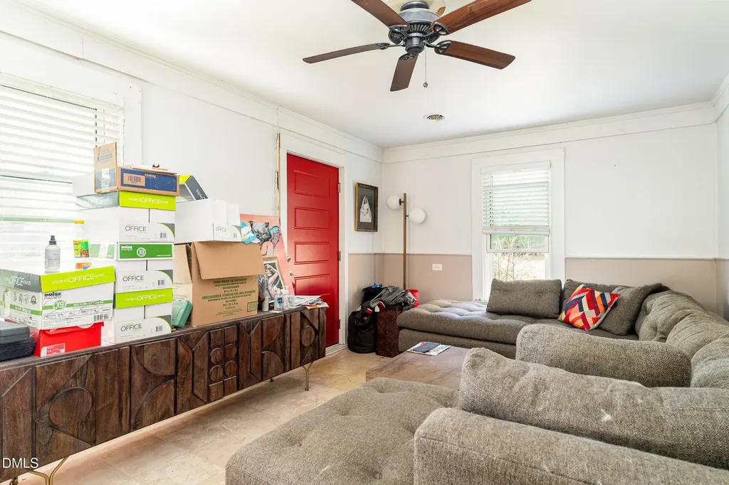 330 E Stallings Street Clayton NC 27520