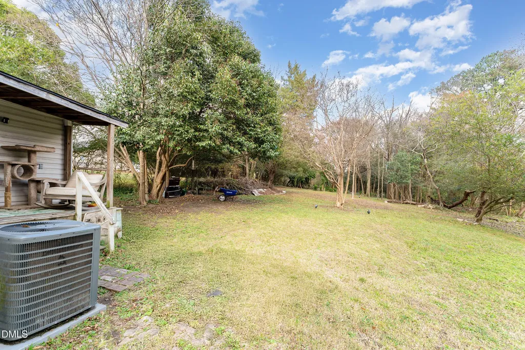 330 E Stallings Street Clayton NC 27520