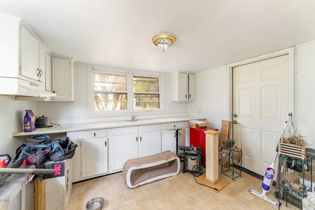 330 E Stallings Street Clayton NC 27520