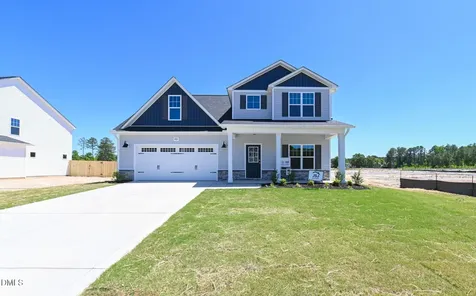 4733 Scenic Pines Drive Hope Mills NC 28348