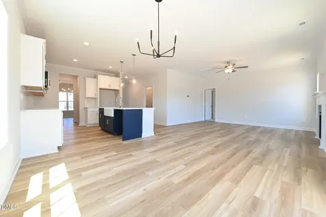 4733 Scenic Pines Drive Hope Mills NC 28348