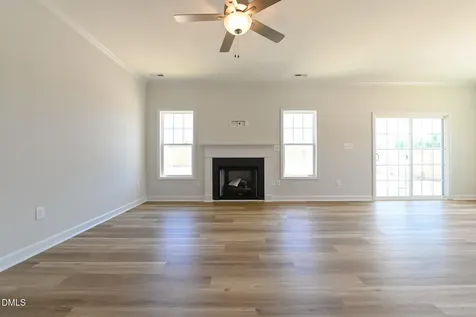 4733 Scenic Pines Drive Hope Mills NC 28348