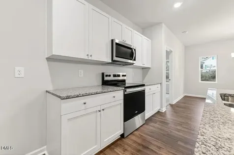 413 Hallingsfield Way Zebulon NC 27597