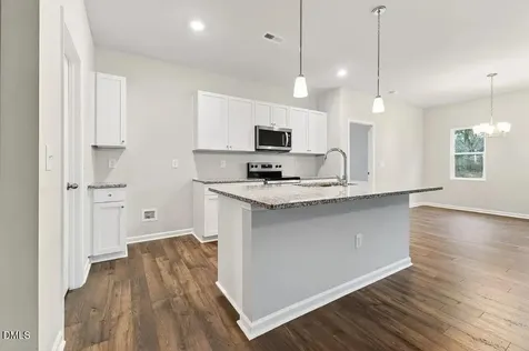 413 Hallingsfield Way Zebulon NC 27597