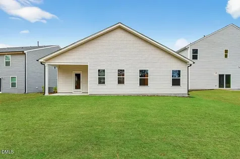 413 Hallingsfield Way Zebulon NC 27597