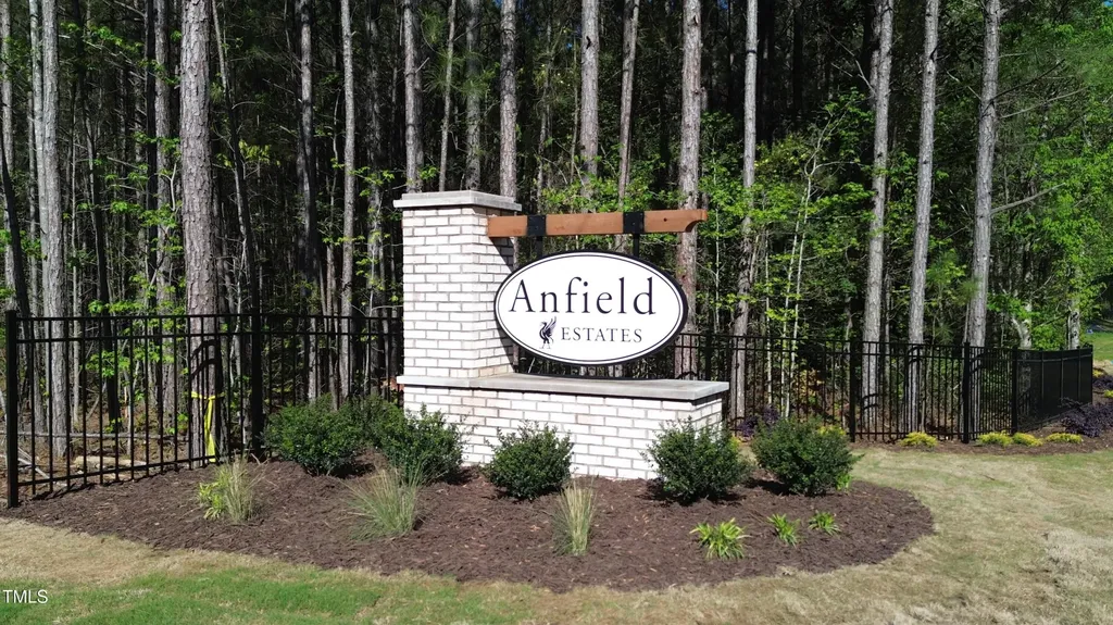90 Anfield Road New Hill NC 27562