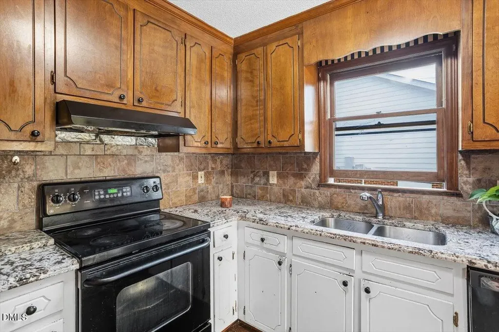 4104 Lodge Allen Court Raleigh NC 27616
