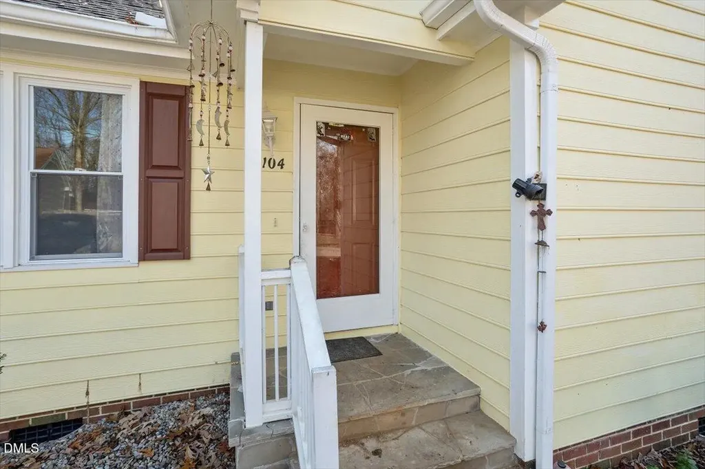 4104 Lodge Allen Court Raleigh NC 27616