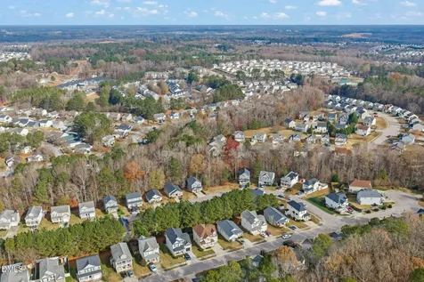 5841 Wynmore Road Raleigh NC 27610