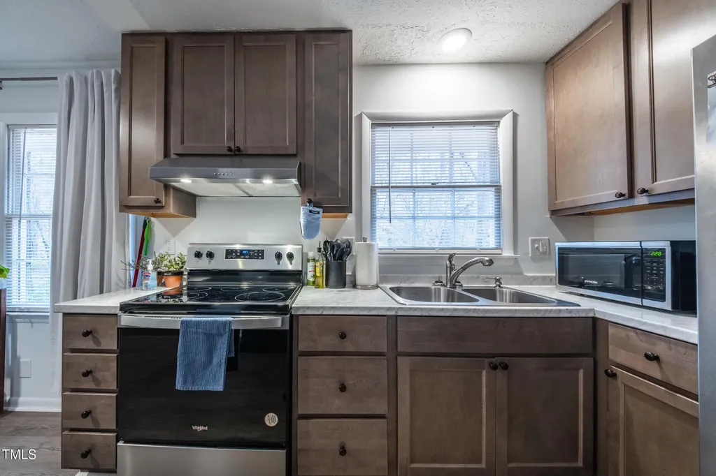 1025 Seabrook Road Raleigh NC 27610