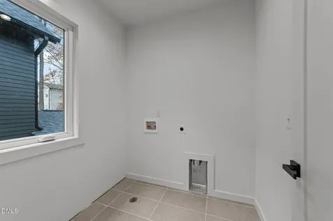 1611 1/2 Malta Avenue Raleigh NC 27601