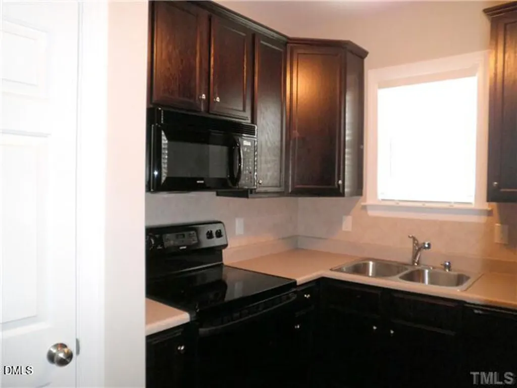 2006 Fieldhouse Avenue Raleigh NC 27603