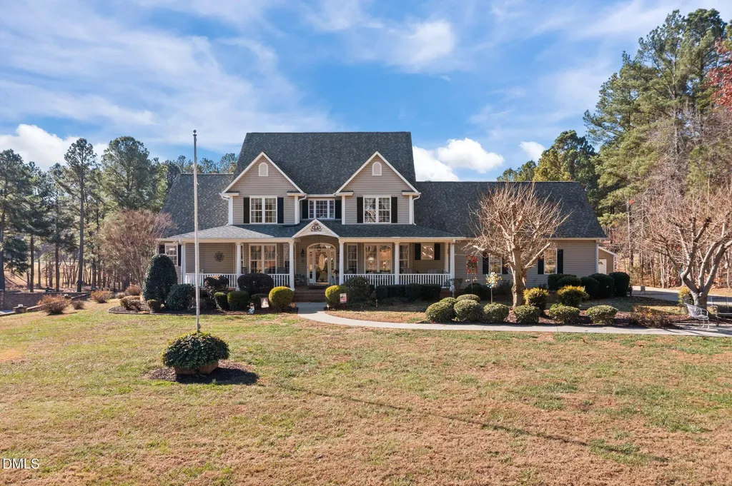 746 Club House Drive Blanch NC 27212